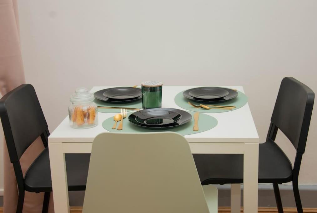 Le Moineau -Poterne -Parking Gratuit -Calme-Centre Apartment Valenciennes Exterior foto
